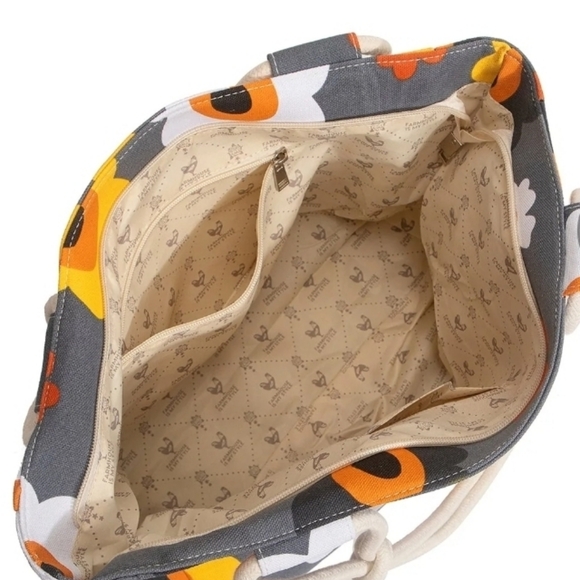 Chic Floral Tote Bag in Gray and‎ Orange - Picture 2 of 8